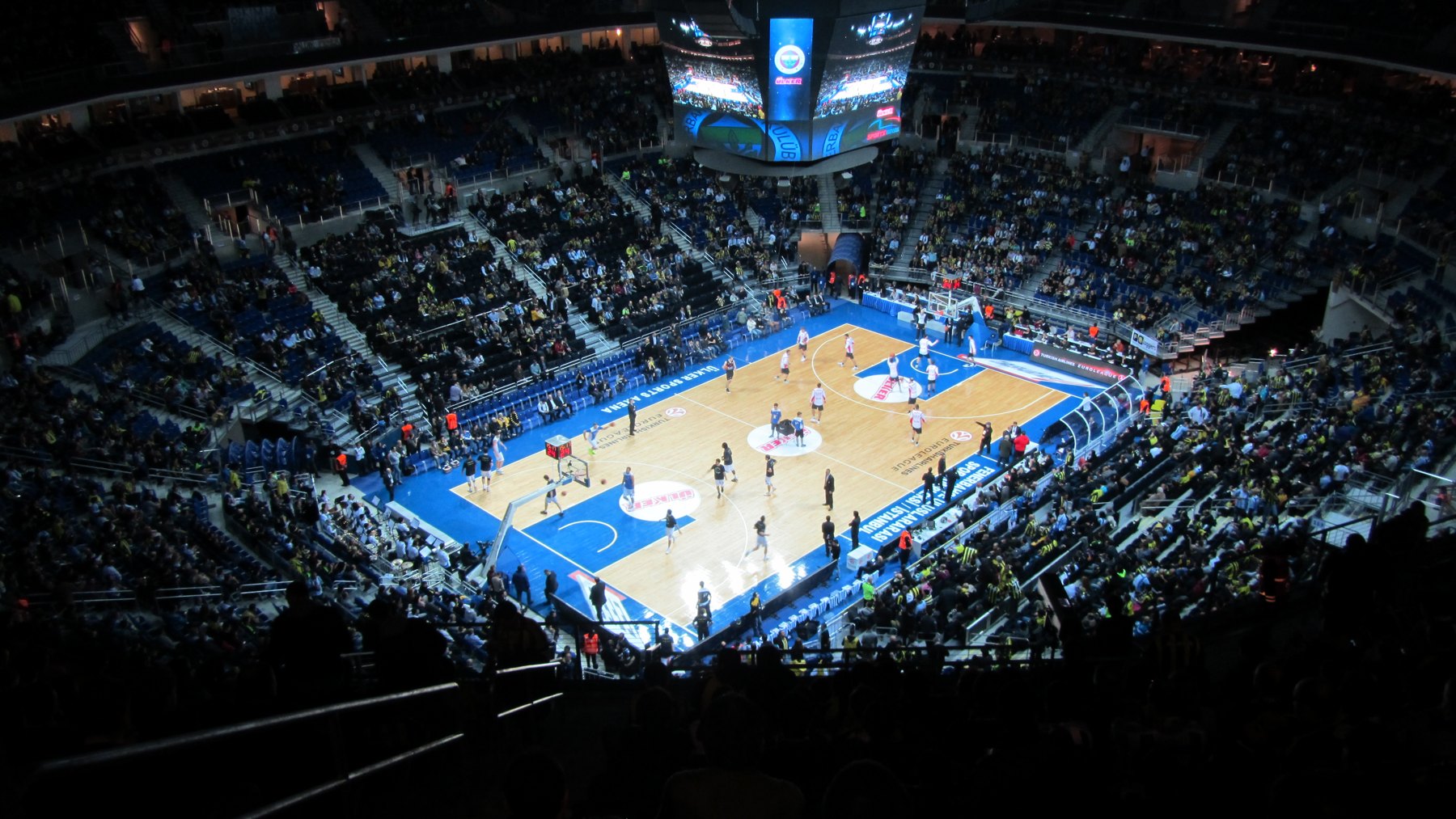 Ülker Spor Arena'da bir Fenerbahçe basketbol gecesi